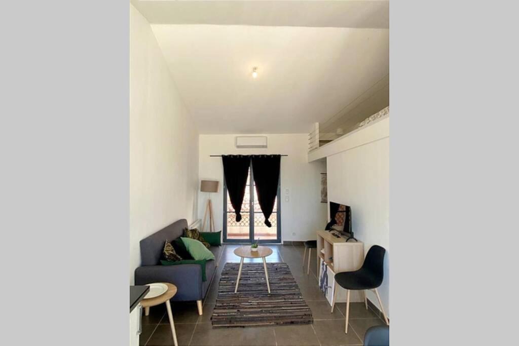 Martigues Lägenhet Exteriör bild